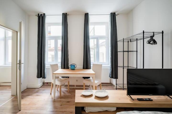 Gemuetliche Wohnung Wien Stadthalle 外观 照片